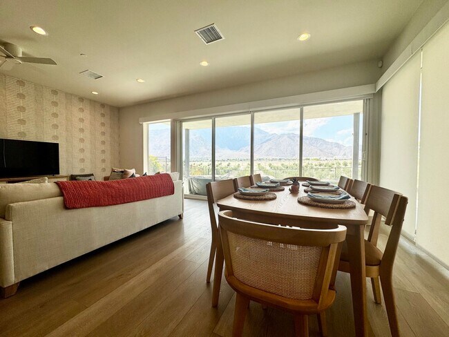 Foto del edificio - AVAILABLE NOW! STUNNING 3 Bedroom/2.5 bathroom in the highly desired Miralon Community! MOVE IN S...