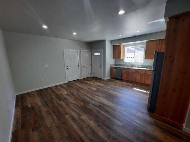 Foto del edificio - 3220 S 12th St
