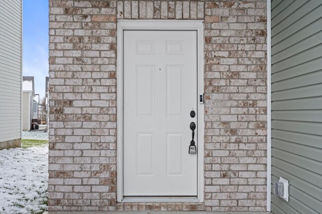 Building Photo - 109 Lambert Fld