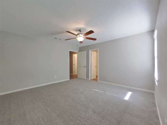 Building Photo - 17506 Sundrop Ln