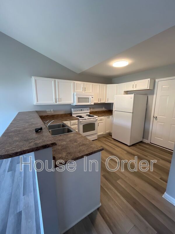 Foto del edificio - 33 Woodcreek Cir