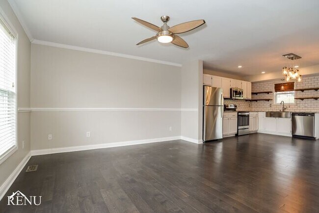 Building Photo - 8120 NW 77th Ct
