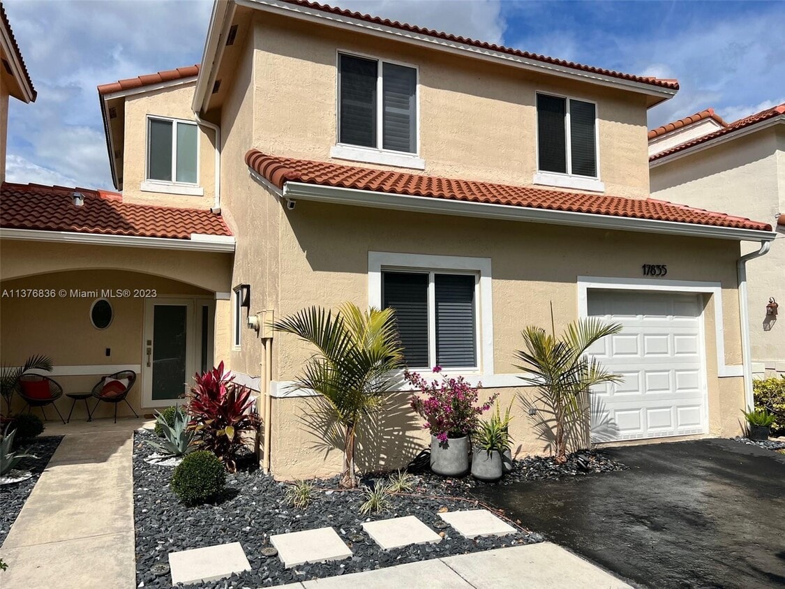 17835 SW 10th Ct, Pembroke Pines, FL 33029 Townhome Rentals in Pembroke Pines FL