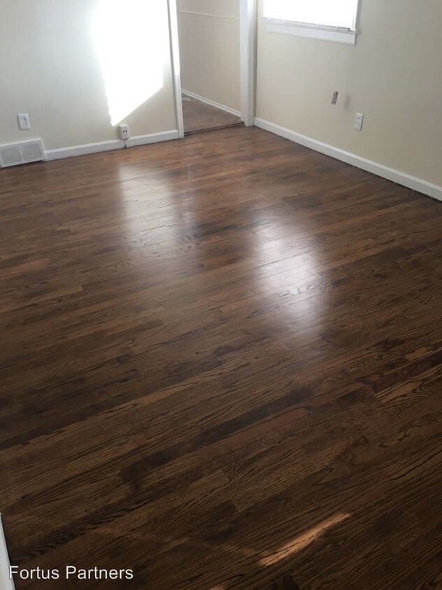 Foto principal - 26054 Pinehurst St