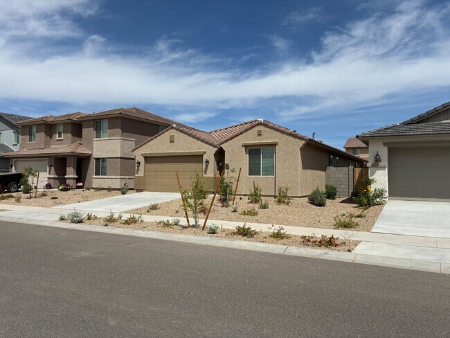 Building Photo - 18372 W Villa Chula Ln