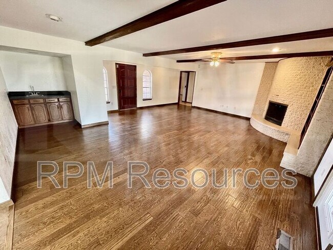 Building Photo - 10440 NW 15th Pl