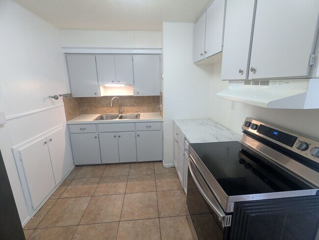 Foto del edificio - Charming and Spacious 3-Bedroom Home for Rent, furbabies are Welcome!