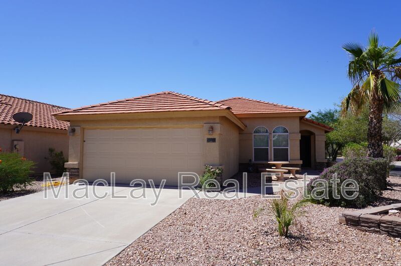 Foto principal - 23205 W Arrow Dr