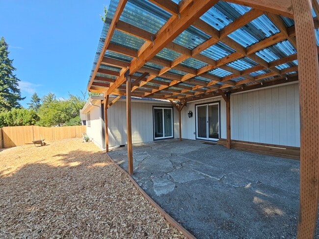Building Photo - 9201 NE 97th Cir