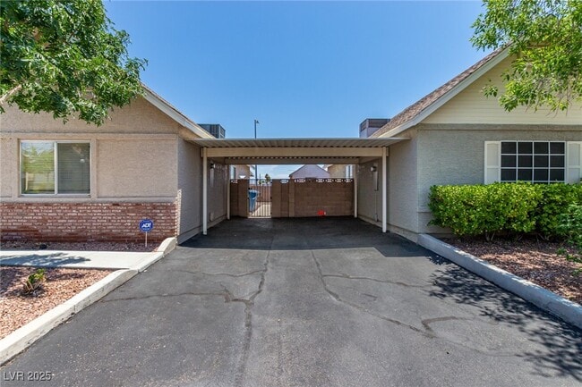 Building Photo - 616 Jonathan Glen Way