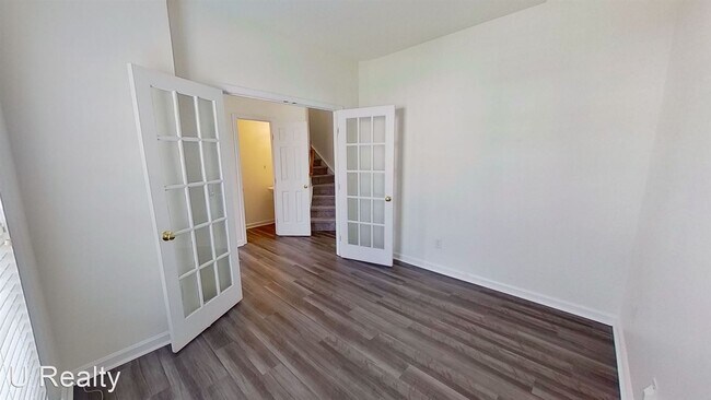 Building Photo - 4 br, 2.5 bath House - 2014 Rosewater Lane