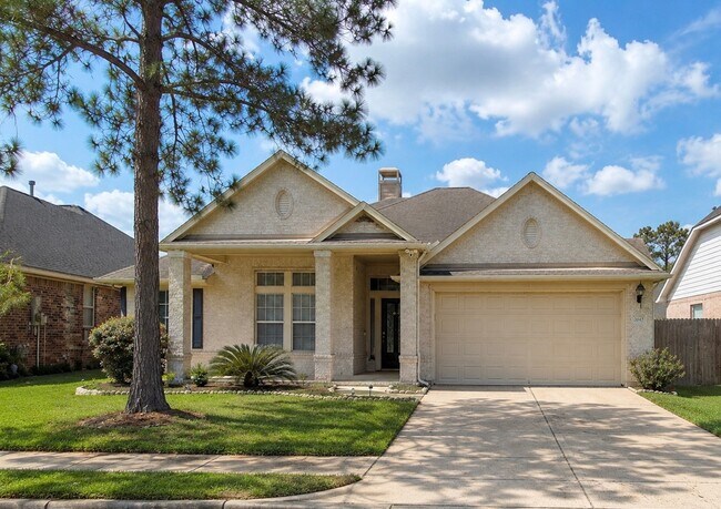 Foto del edificio - 3043 Summercrest Dr