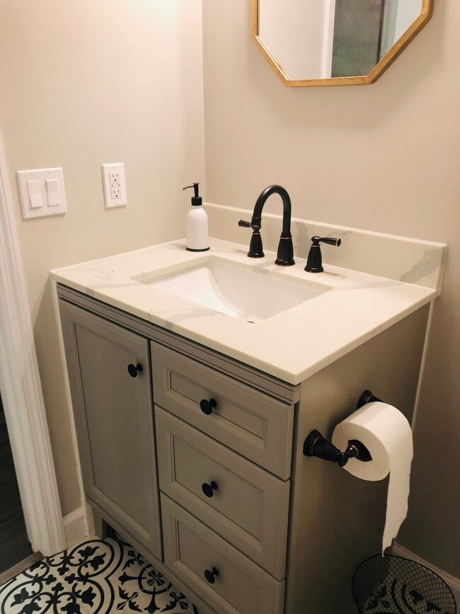 Foto del edificio - 1817 21st Ave