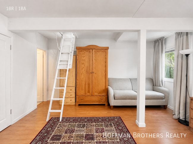 Building Photo - 399 Bellevue Ave