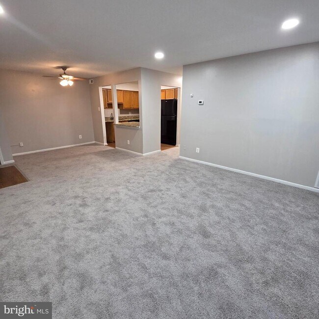 Building Photo - 10108 Campus Way S