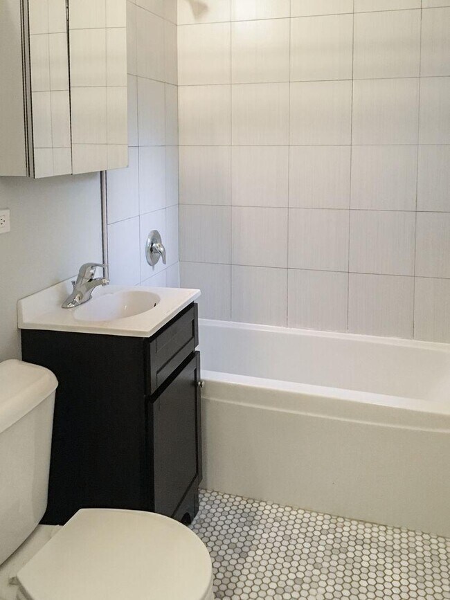 Foto del edificio - 5158 N Leavitt St