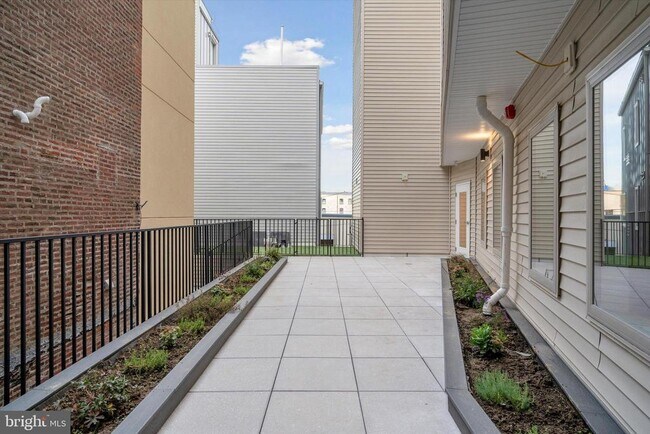 Foto del edificio - 1643 N 2nd St