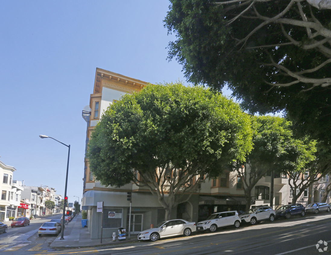 Building Photo - 1550-1566 Hyde St