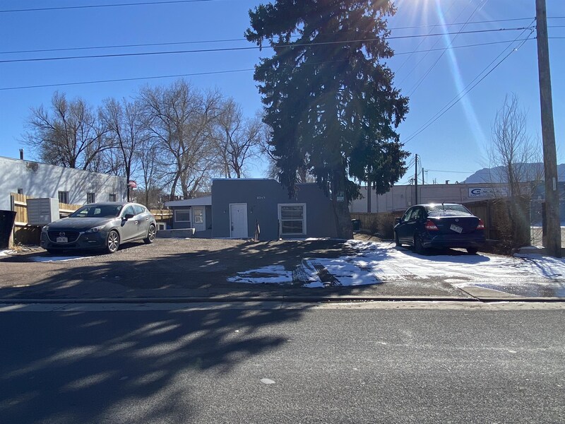 Primary Photo - 2343 E Boulder St