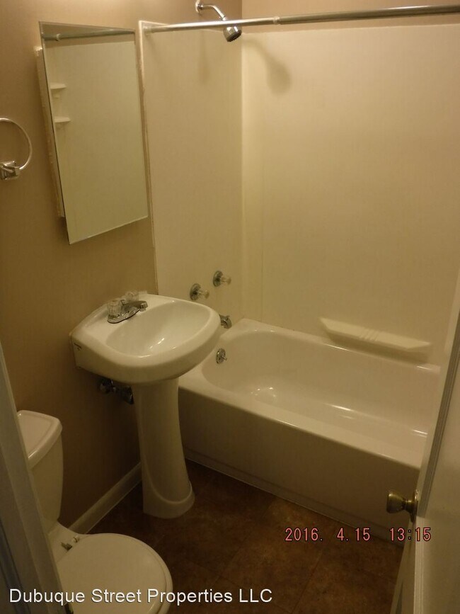 Foto del edificio - 2 br, 1 bath House - 3503 Crocker St
