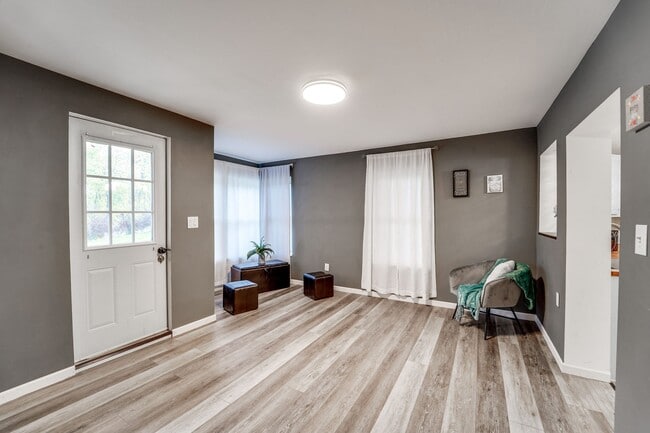 Foto del edificio - 208 S 7th St