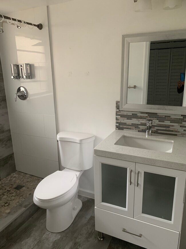 Bathroom - 7765 SW 86th St