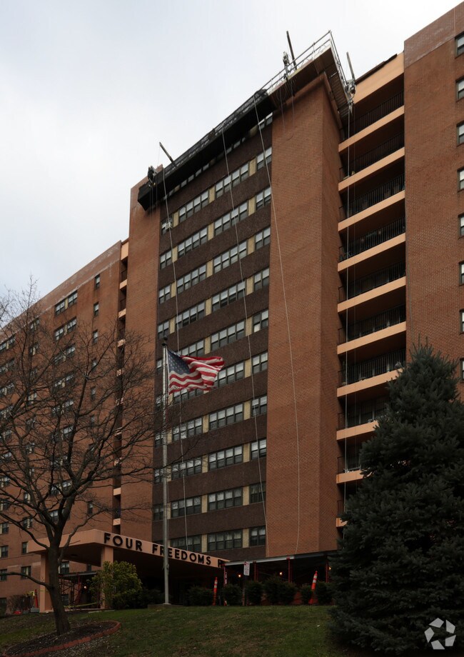 Four Freedoms House Seniors 62 yrs and older Rentals Philadelphia, PA