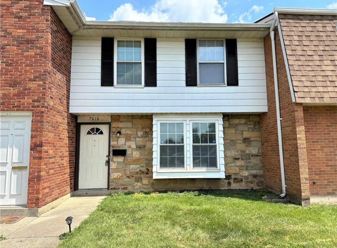 Primary Photo - 7616 Mt Hood