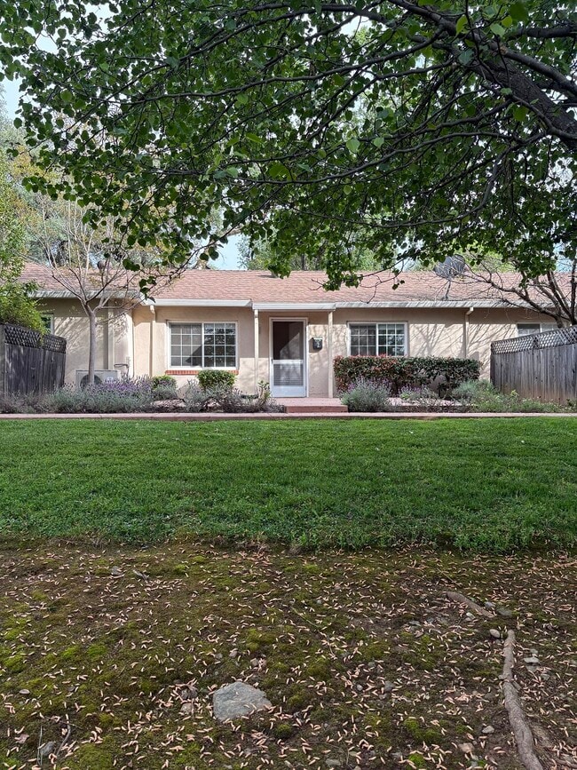 Building Photo - 80 College Way