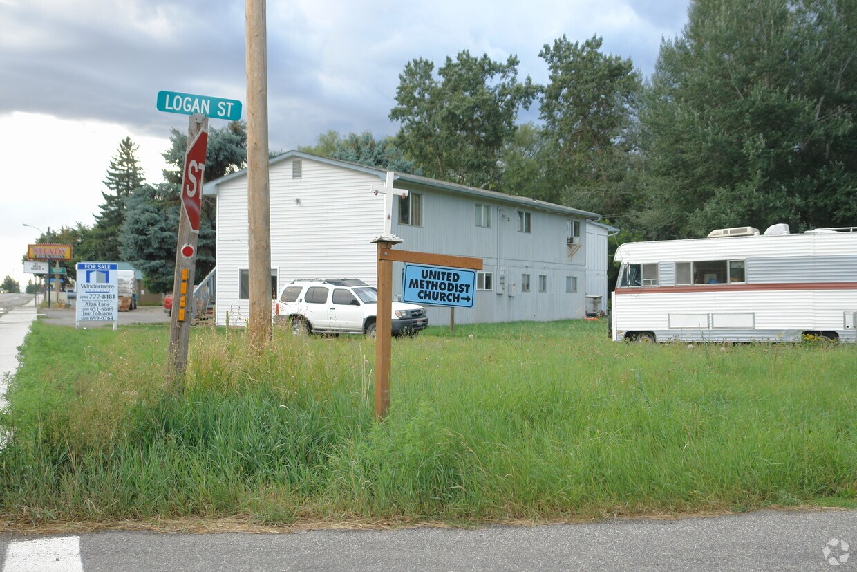 Building Photo - 14545 W Id-53 Hwy