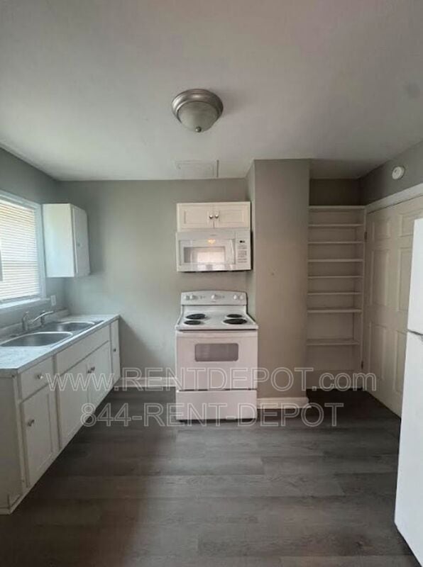 Building Photo - 2513-2515 Adams Ave, Evansville, IN 47714 - Unit 2515
