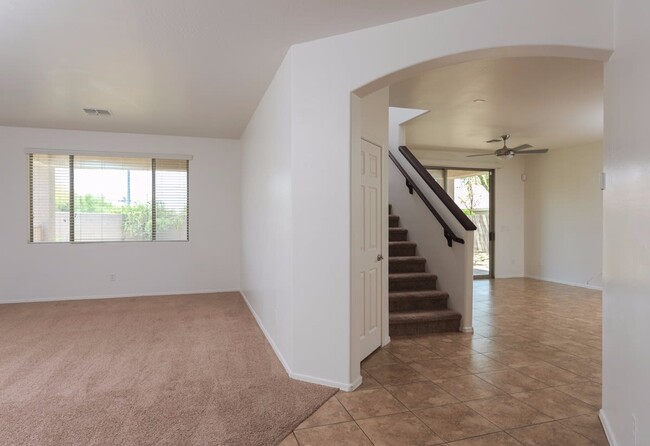 Building Photo - 10401 W Los Gatos Dr