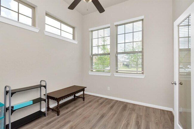 Building Photo - 24778 Levante Dr