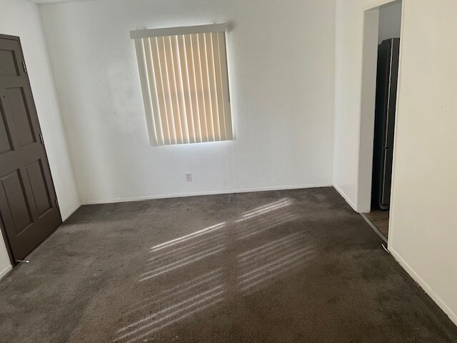Foto del edificio - 4317 W 153rd St
