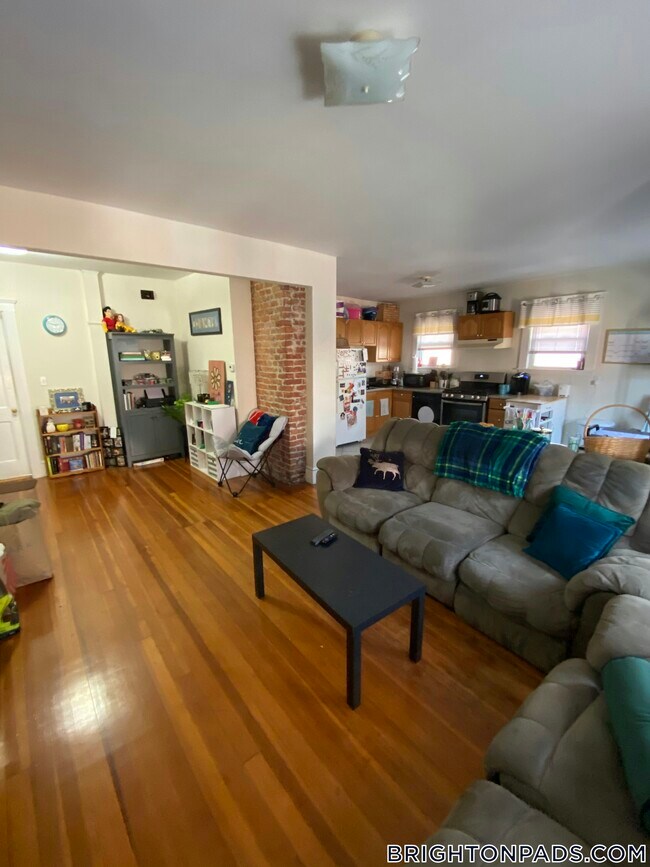 Building Photo - 505 Washington St