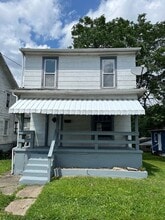 Building Photo - 1505 Oregon Ave