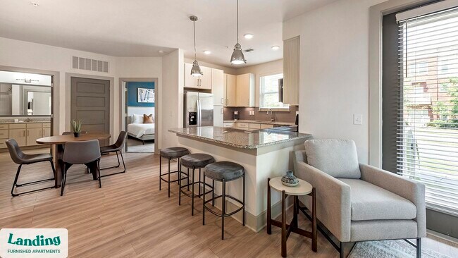 Foto del edificio - 5025 Wembley Central Ln