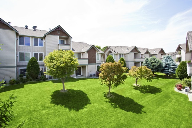 Gorgeous Green Spaces - Grandridge Place