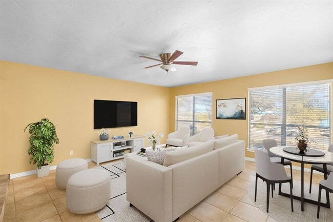 Foto del edificio - 8403 Sage Mountain Dr