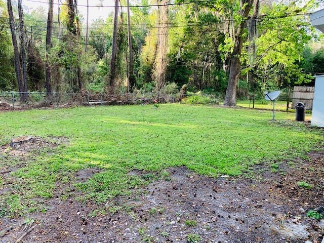 Huge Back Yard - 7209 Ursula Ave