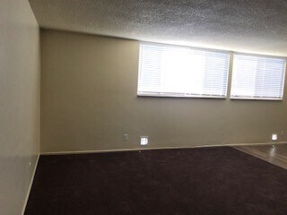 Primary Photo - 729 N Park Ave