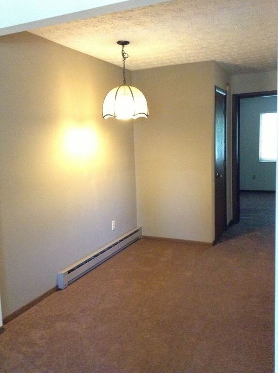 624 E Hopocan Ave, Barberton, OH 44203 Room for Rent in Barberton, OH