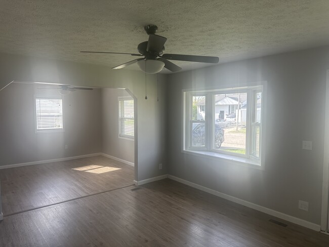 Foto del edificio - 1207 Chalet Ave