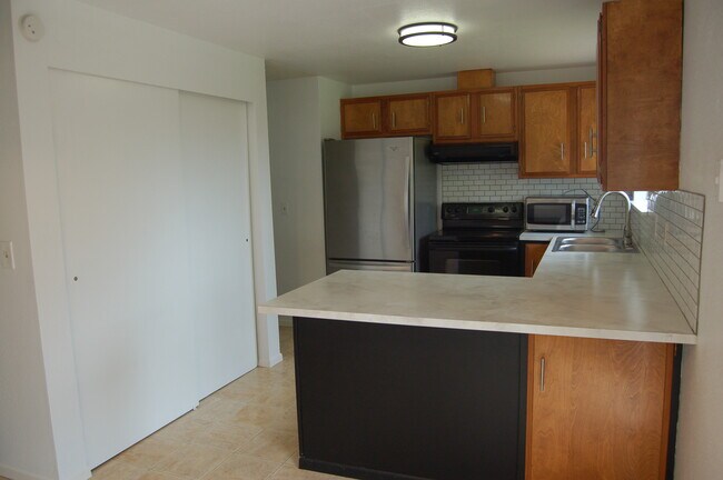 Foto del edificio - 721 Scenic Heights Rd