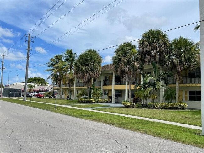 Building Photo - 4160 NW 21st St