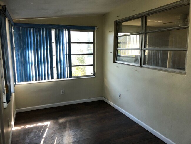 Large 4-3 with Central AC - Large 4-3 with Central AC House