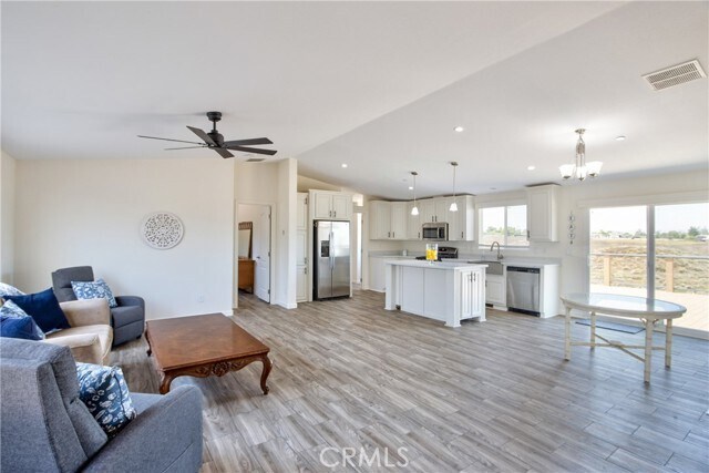 Foto del edificio - 35892 Meadow Ridge Rd