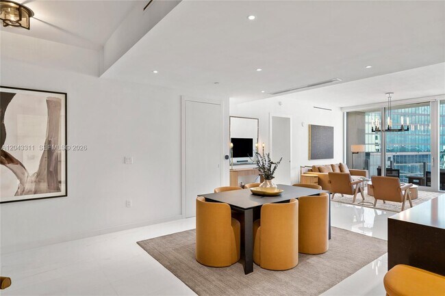 Building Photo - 300 Biscayne Blvd Way
