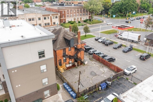 Photo du bâtiment - 961 Ouellette Ave