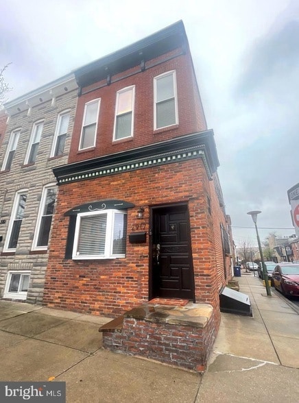 Building Photo - 2917 Dillon St